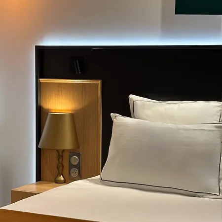 Star Champs-elysees Hotel 4*