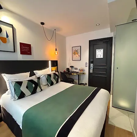 Hotel Star Champs-elysees 4*
