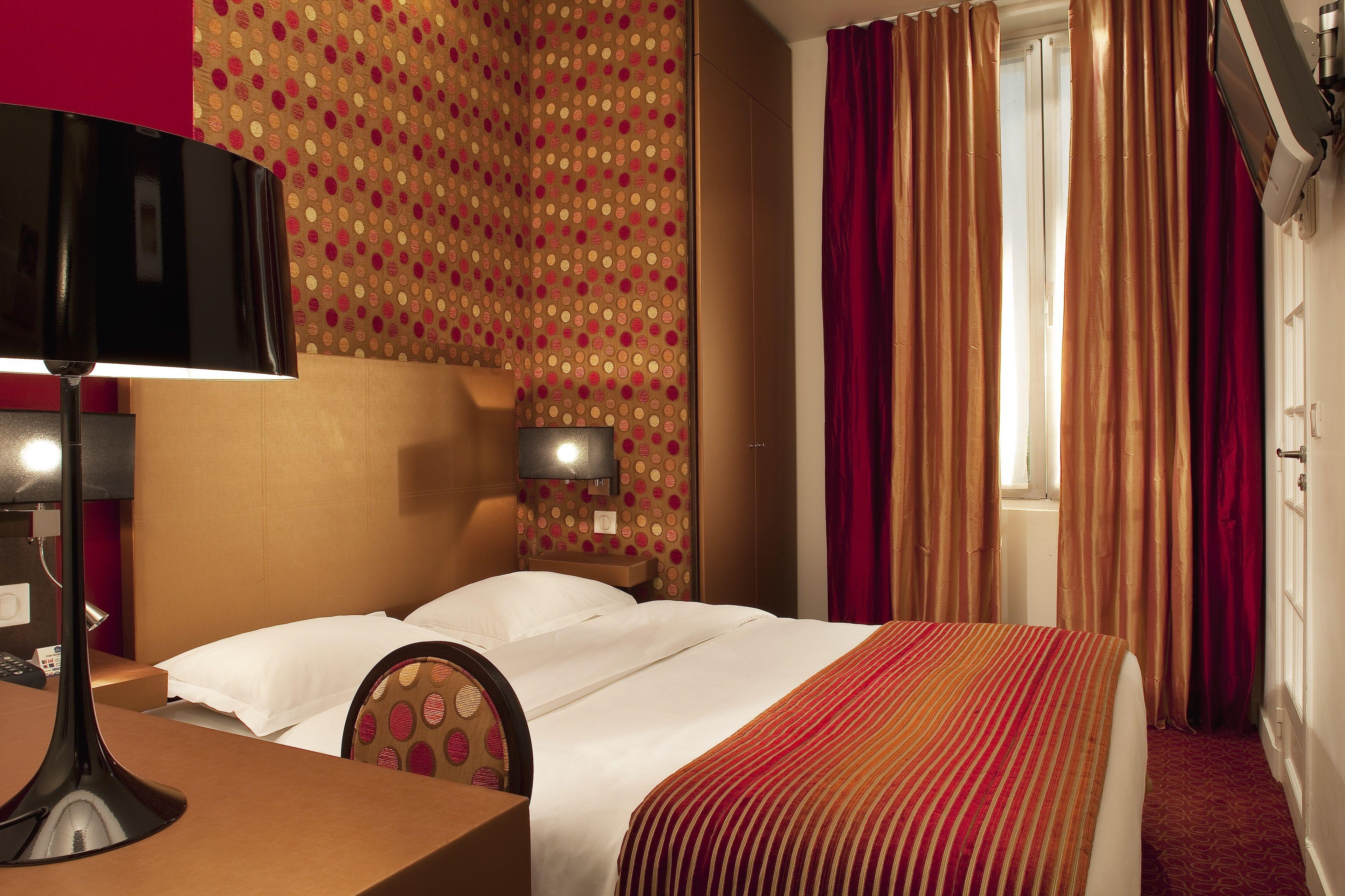 Hotel Star Champs-elysées Parigi