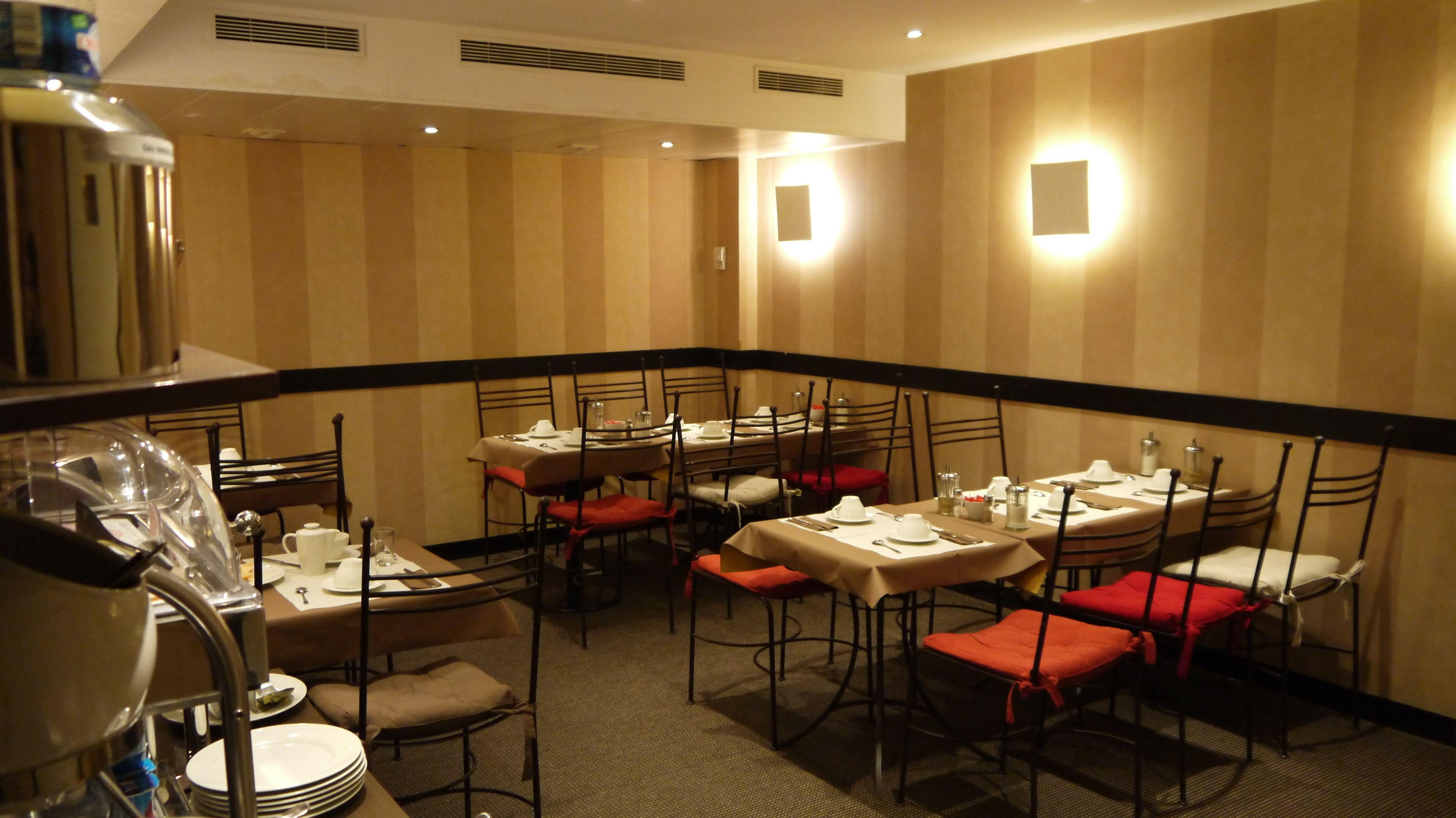 Hotel Star Champs-elysées 4*