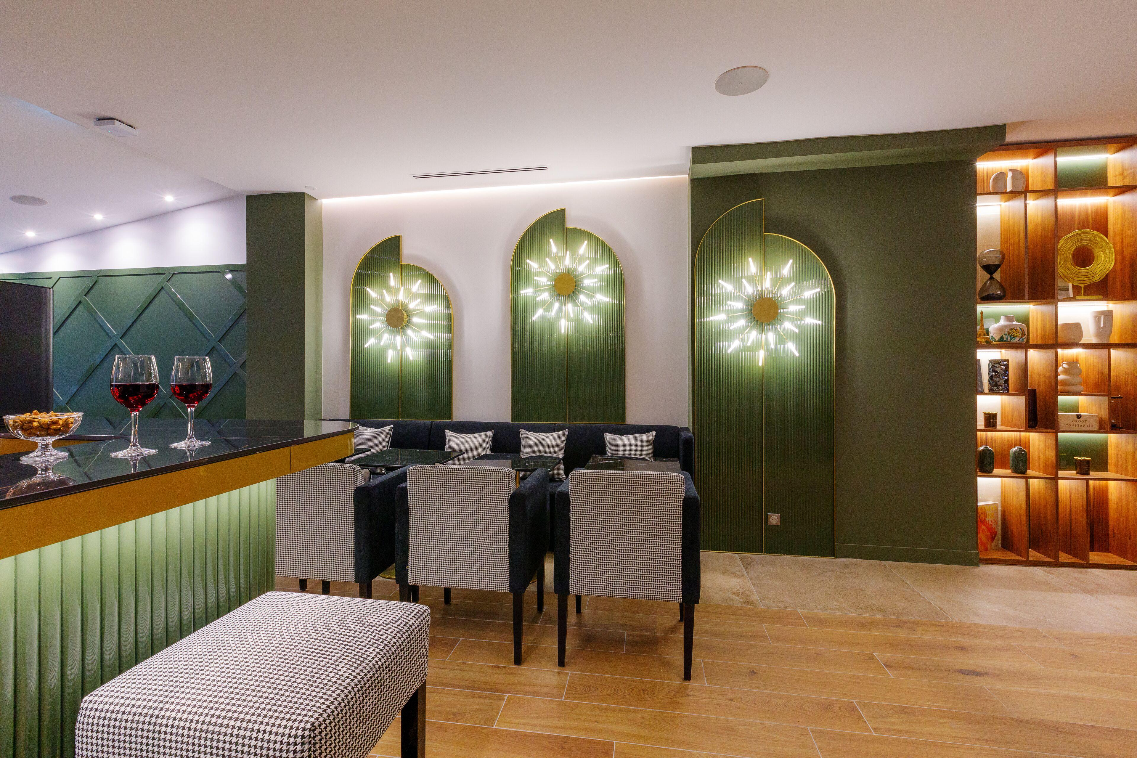 Star Champs-elysées Parigi
