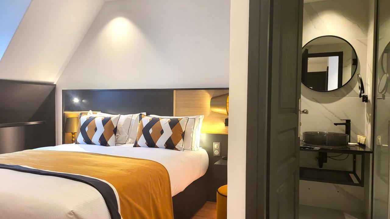 Star Champs-elysees 4*