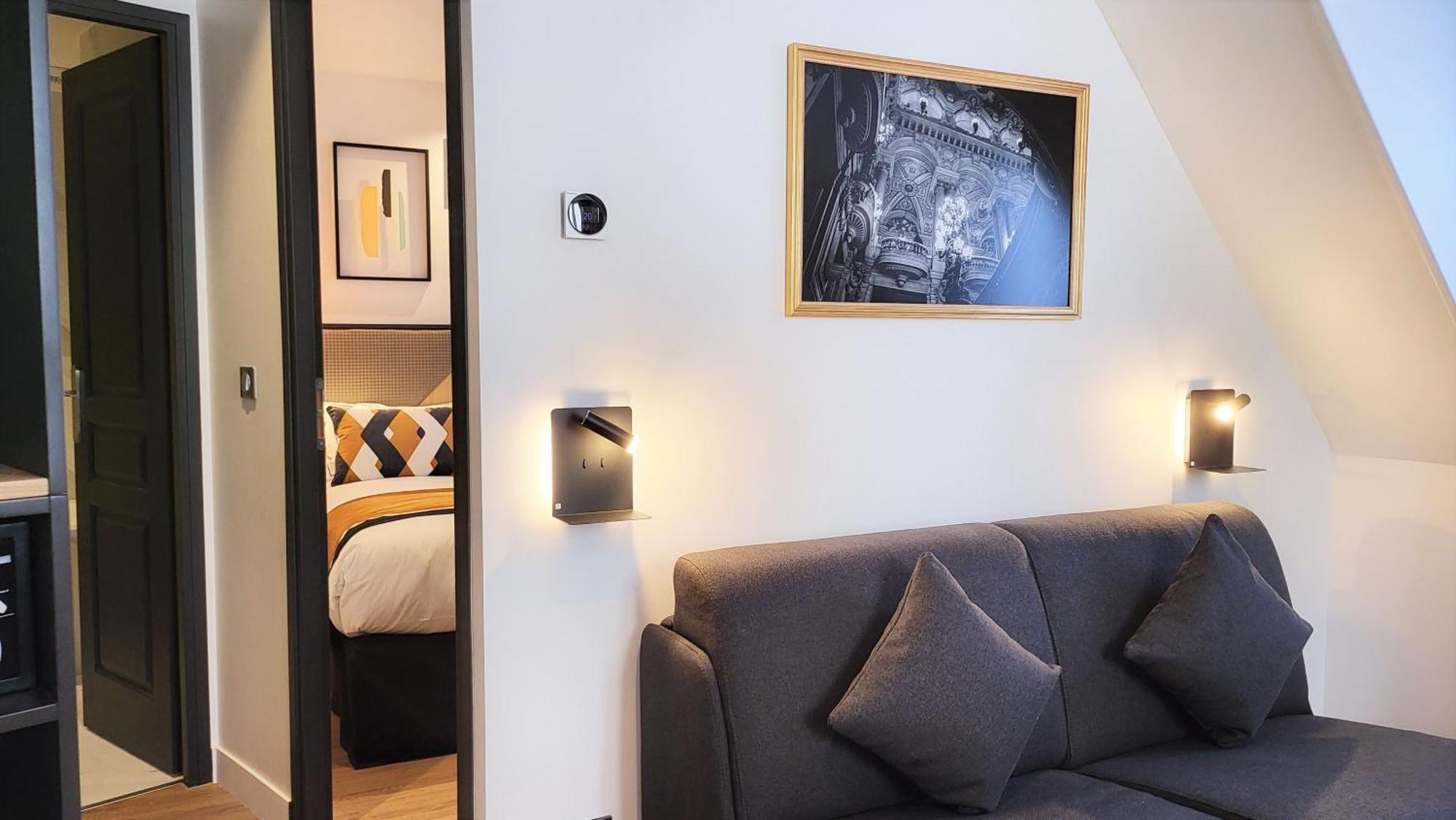 Star Champs-elysees 4*