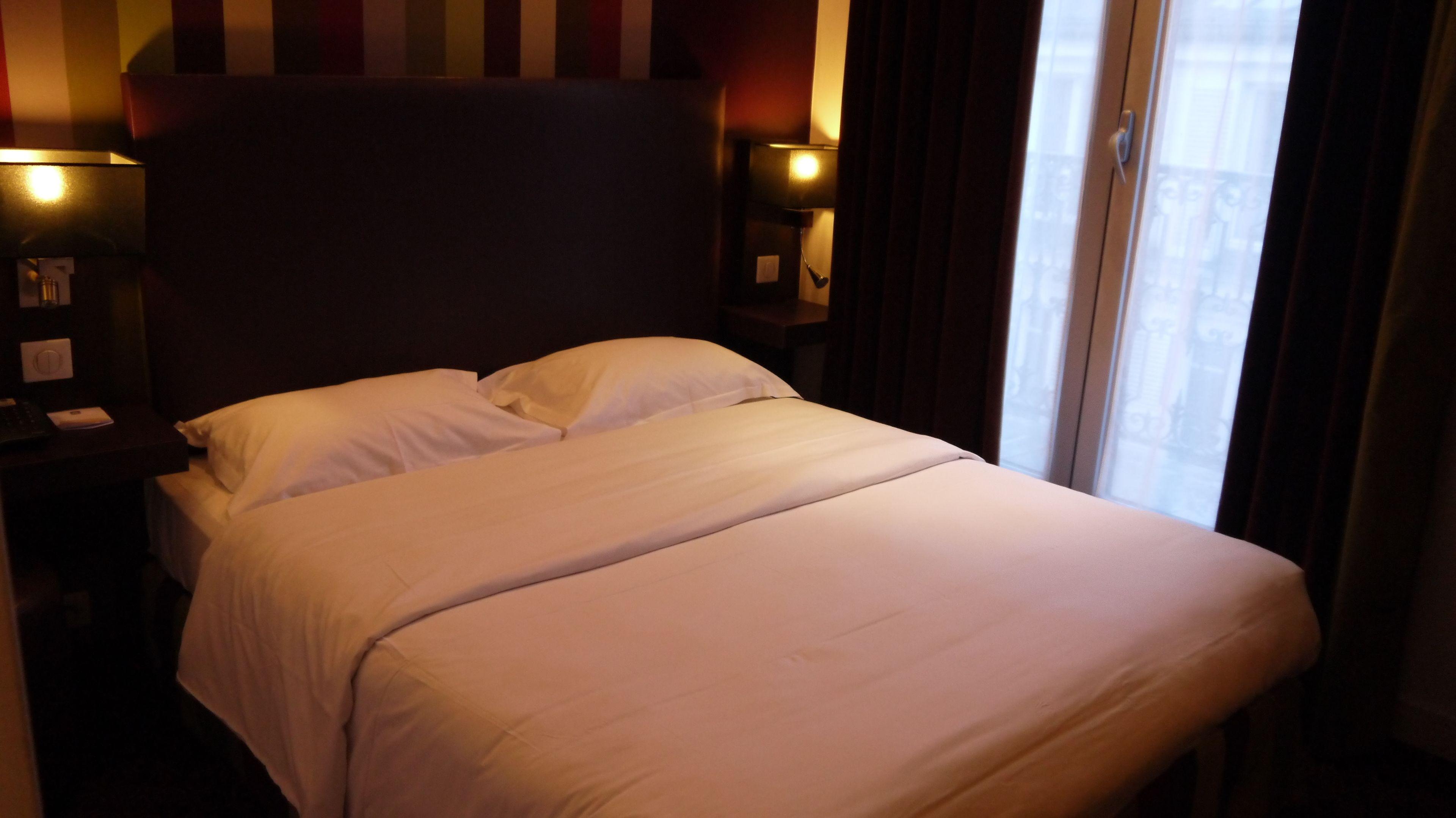 Star Champs-elysees Hotel 4*