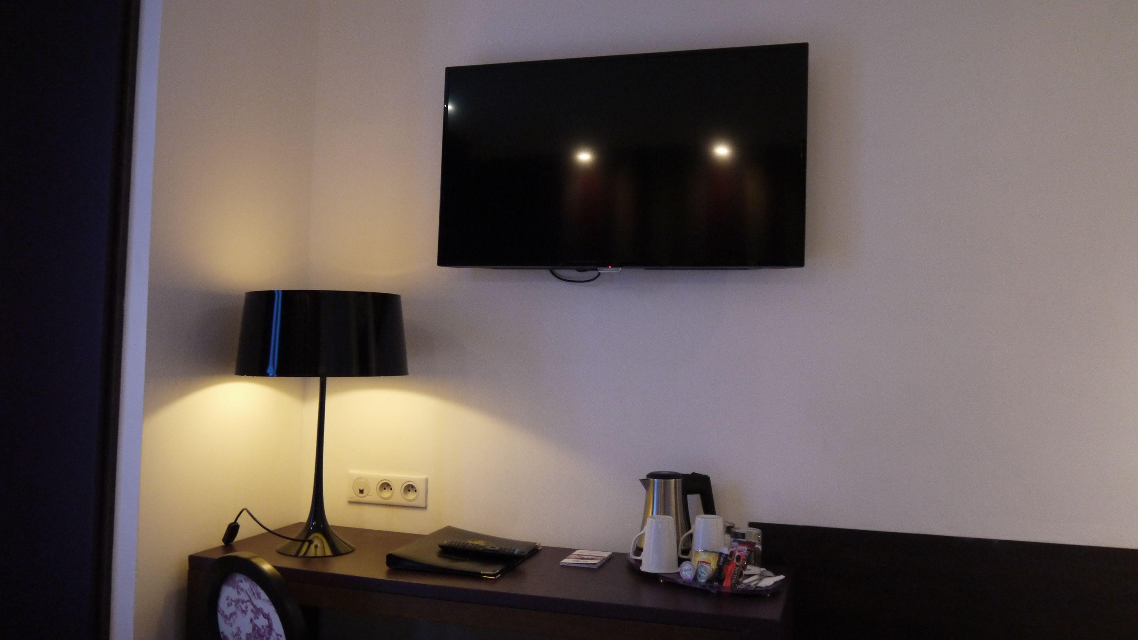 Hotel Star Champs-elysees Paris