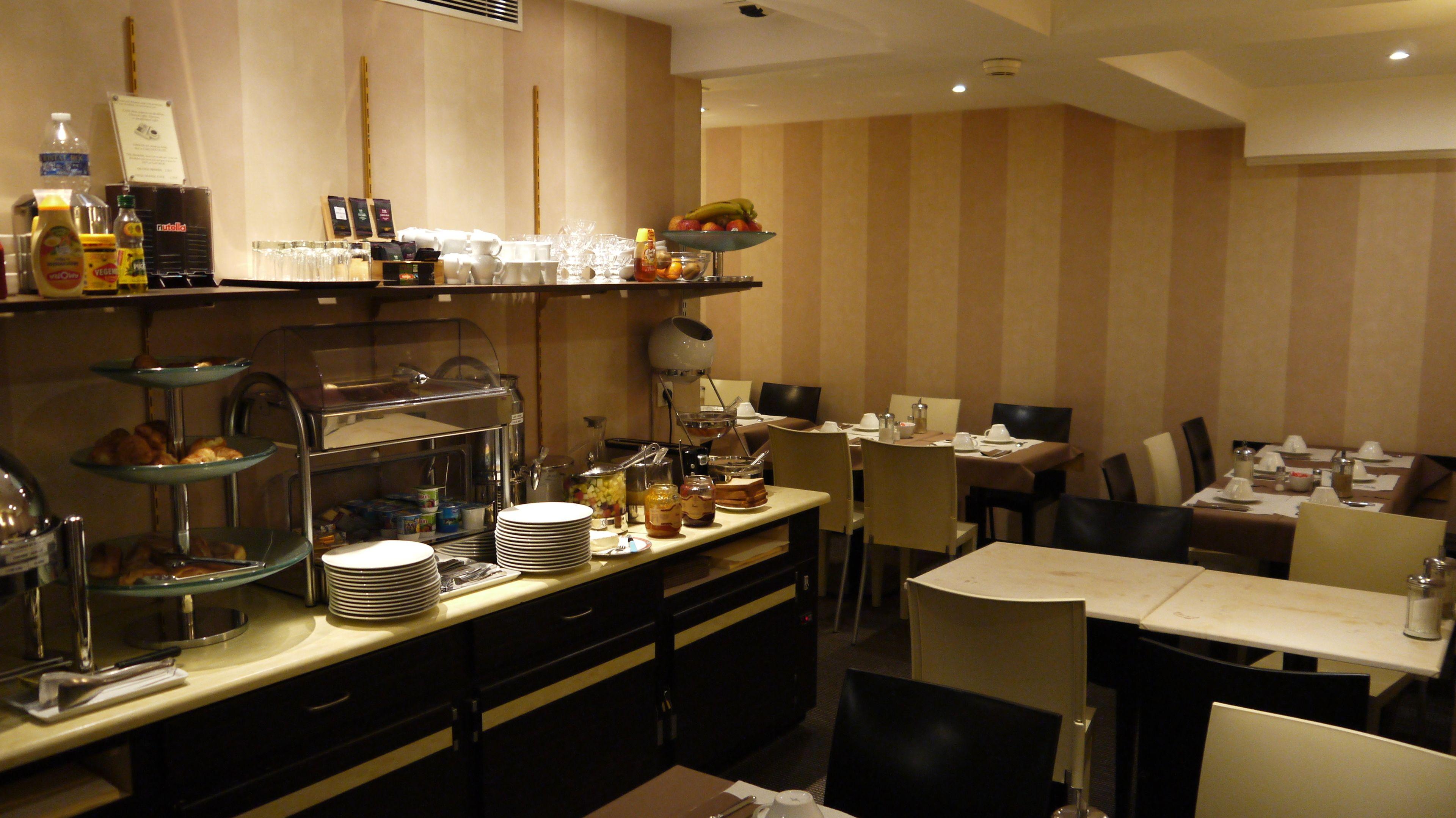 Star Champs-elysees Hotel