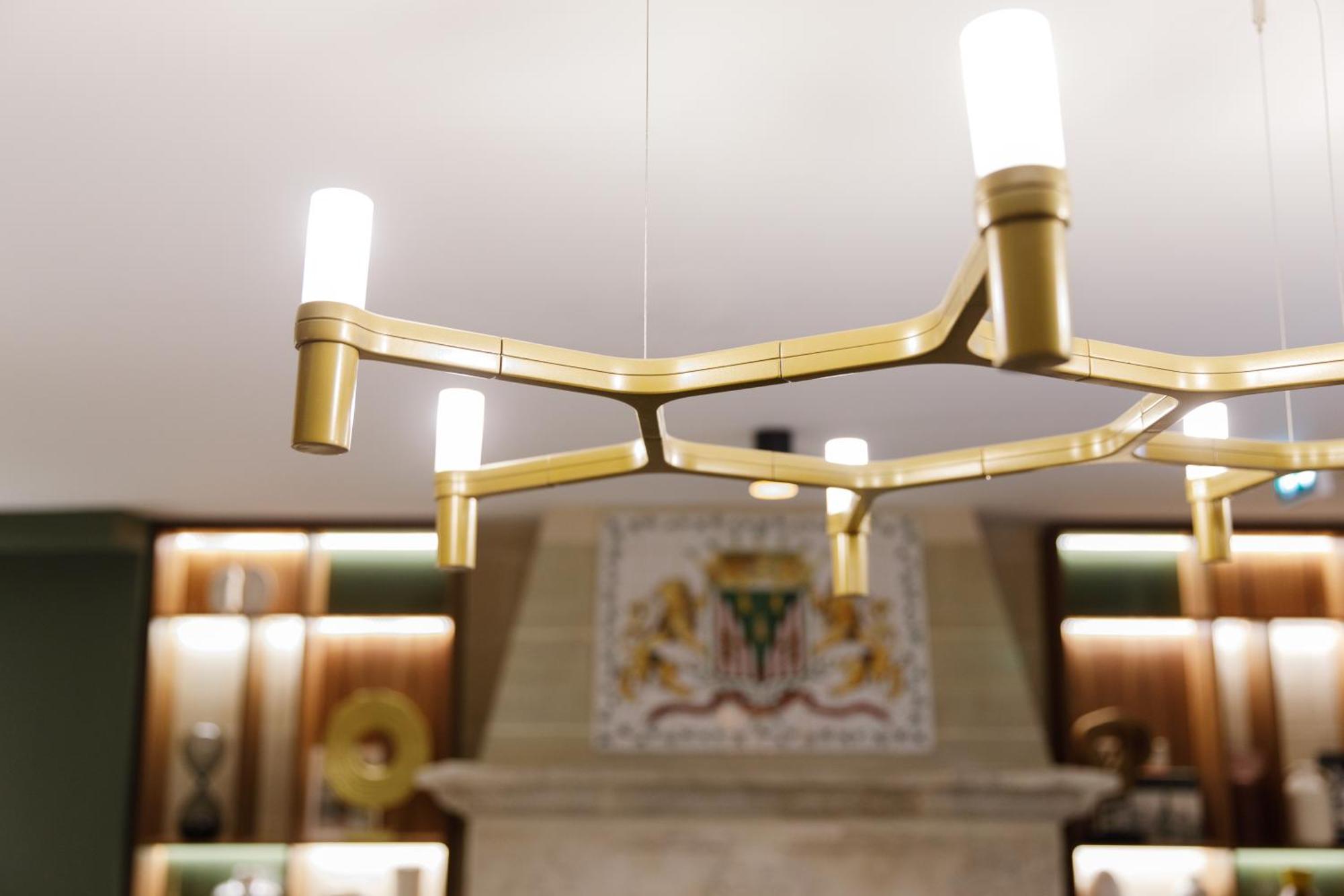 Star Champs-elysees Paris