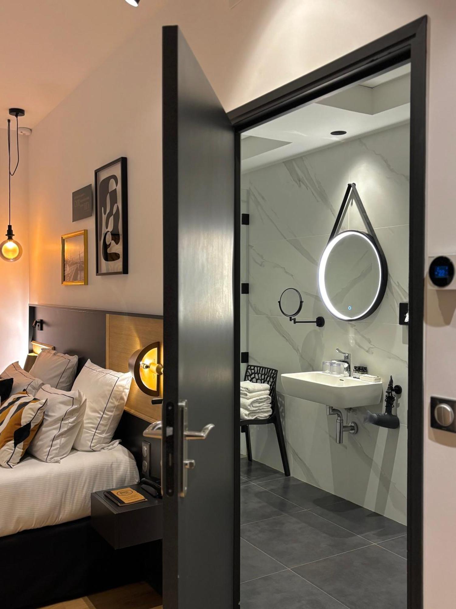 Star Champs-elysees Hotel